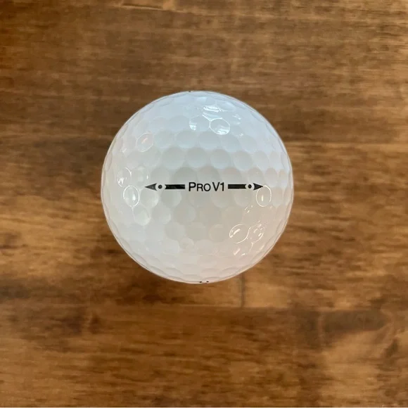 Titleist Pro V1 Golf Balls - Picture 5 of 5